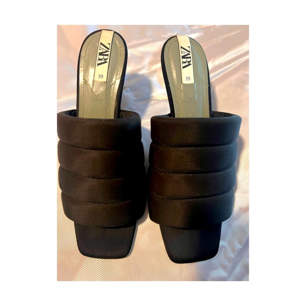 ZARA Black Kitten Mules